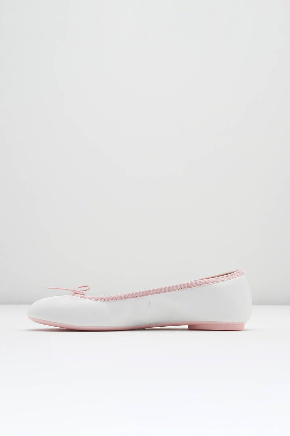 Ladies Lyra Ballet Flats, White Pink Leather BLOCH Dance US Ladies Lyra Ballet Flats, White Pink Leather BLOCH Dance US