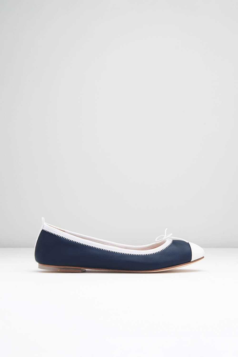 Bloch Ladies Rigel Ballerina Shoes Navy White Leather Bloch Ladies Rigel Ballerina Shoes Navy White Leather